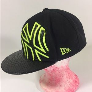 Black & lime green new era fitted hat